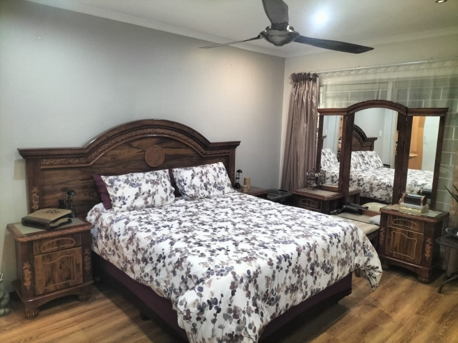 2 Bedroom Property for Sale in Heuwelsig Free State